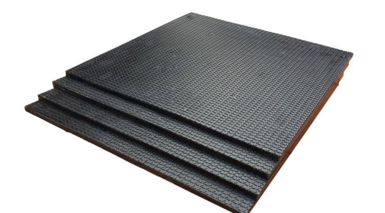 Килимок резиновий 50 на 50см товщина 10 мм під штангу або гантелі Спортивні покриття Київ - фото 2