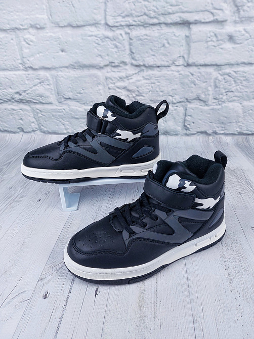 Дитячі демісезонні кросівки хайтопи чорні мілітарі для хлопчиків ТМ "Bessky" 32,33 Миколаїв - фото 1