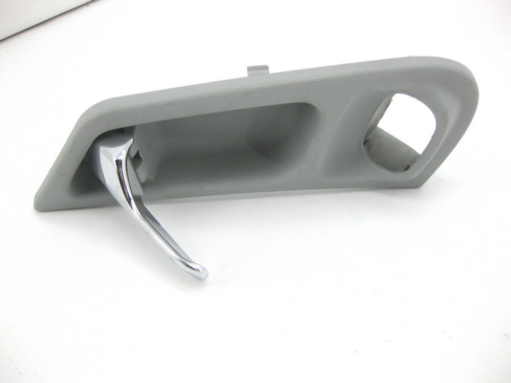 Mercedes-Benz  A2037370388 7213 Внутрішня ручка відкриття задніх лівих дверей сіра C-class W203 C-class S203 Одесса - изображение 6