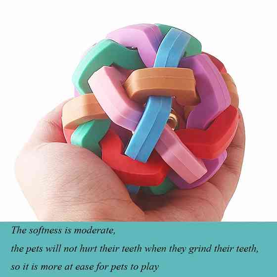 Мячик для котов и собак с колокольчиком внутри - диаметр мячика 7см, пищалка, резина. Киев