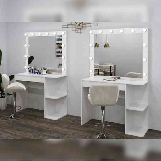 Дзеркало візажиста зі столиком Віва U17 Київ