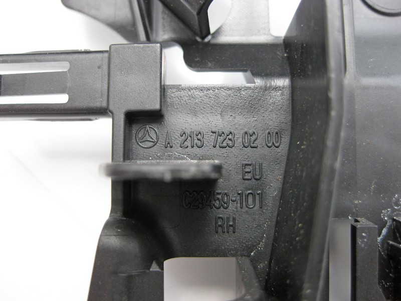 Mercedes-Benz  A2137230200 Кронштейн замка передніх правих дверей E-Class W213 Одеса - фото 3