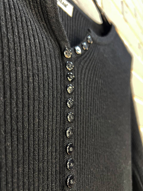 Гольф жіночий ACCORDDREAM 8248 лонгслів гудзики рубчик, чорний, one size Одеса - фото 4