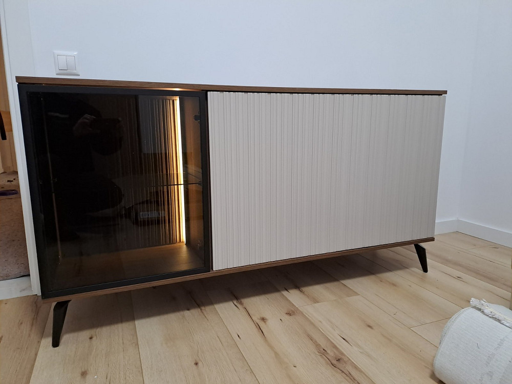 Комод з підсвіткою Вічі / Vici K154 3-дверний Горіх/кашемір Perfect Home Польща (PFH-091276) Дніпро - фото 6