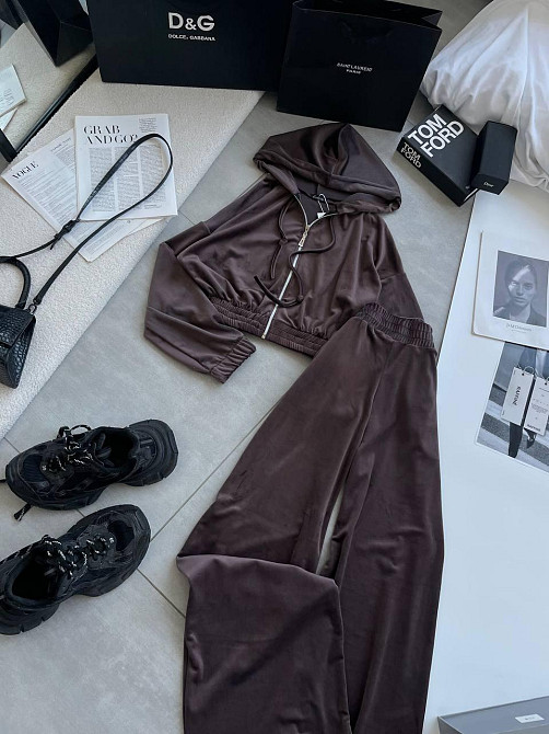 Женский прогулочный оверсайз костюм двойка: кофта и штаны турецкий велюр. Шоколадный Одесса - изображение 3