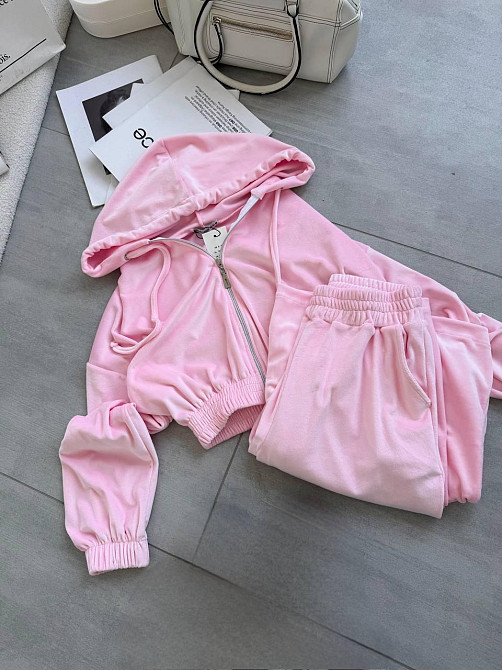 Жіночий прогулянковий оверсайз костюм-двійка: кофта та штани турецький велюр Барбі Одеса - фото 7