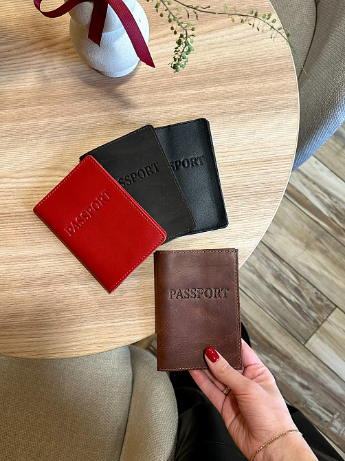 Кожаная обложка для паспорта с надписью 1940 Каменское - изображение 9