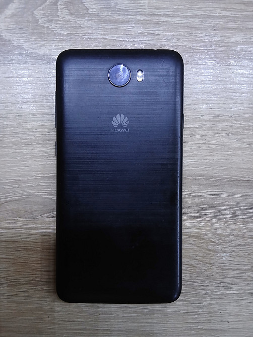 Б/У Смартфон Huawei CUN-L21 (Y5 II Compact), 5