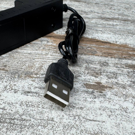 Зарядное устройство USB черное для аккумуляторов 18650, CR123A и других литий-ионных элементов питания Киев
