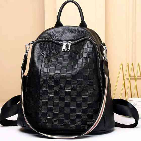 Шкіряний жіночий рюкзак з шахматним візерунком, чорний Київ