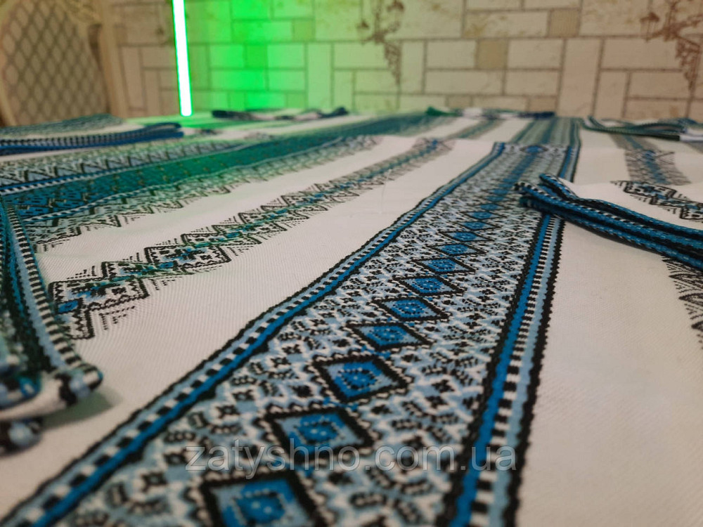 Вышитая скатерть синяя с салфетками Киев - изображение 5