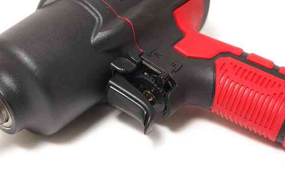 Пневмогайковерт ударний "Twin Hammer" з регулюванням зусилля в полегшеному корпусі 1/2 "+ набір голо Одеса