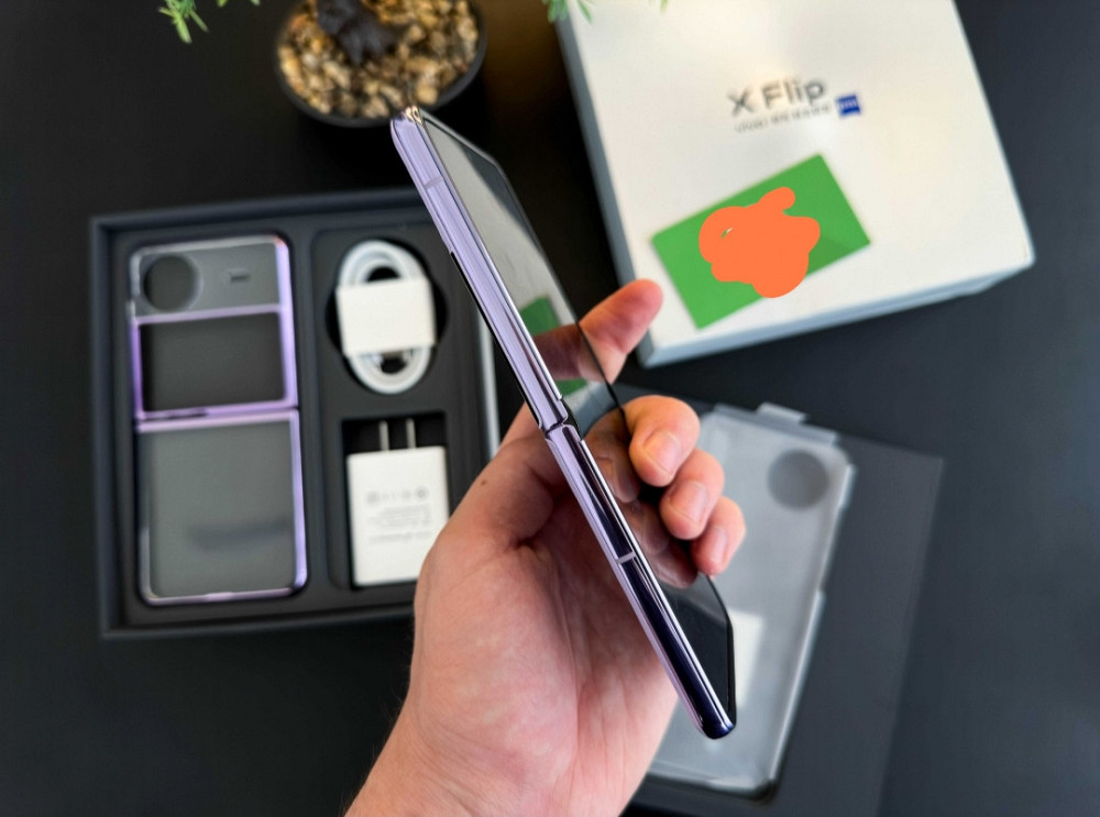 NEW Vivo X Flip 12/256Gb Purple Гарантия. Киев - изображение 7