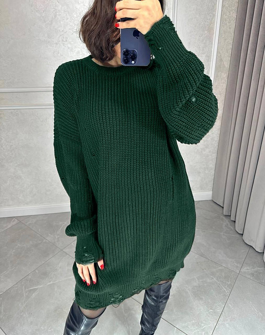 Жіноча затишна тепла сукня вільного силуету з рваним ефектом машинне в'язання Зелений Одеса - фото 1