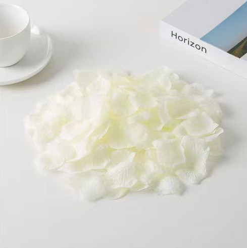 Лепестки роз искусственные 100 штук 45 на 45 мм бежевый Киев - изображение 4