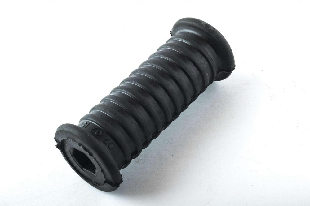 Гумка підніжки (водій) ІЧ Мукачево - фото 1