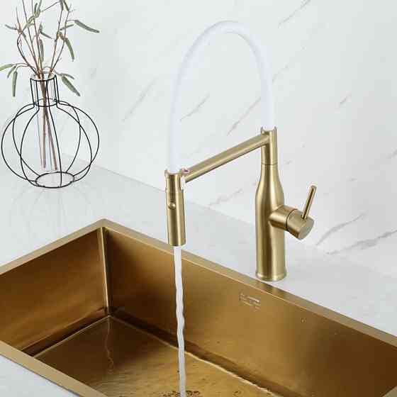 Смеситель для кухни с гибким изливом GAPPO G4098-23 золото сатин/белый Киев