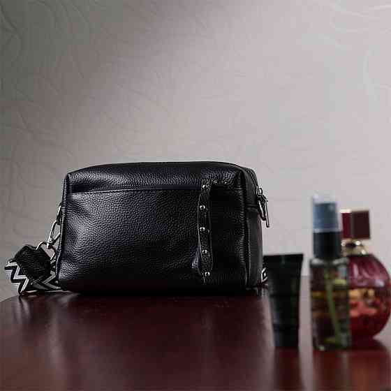 Практична жіноча шкіряна сумка зі стильним бігунком Vintage 22654 Чорна Київ