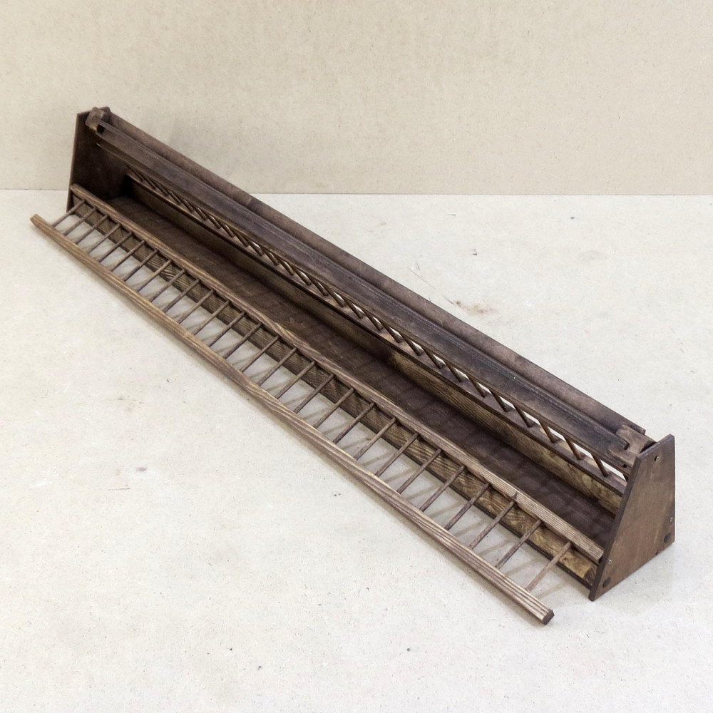 Деревянная кормушка для голубей 