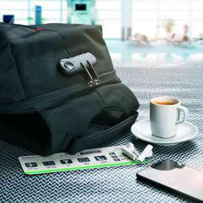 Рюкзак туристичний Schwarzwolf Mareb з функцією захисту від крадіжок чорний (F3517900AJ3) Вінниця