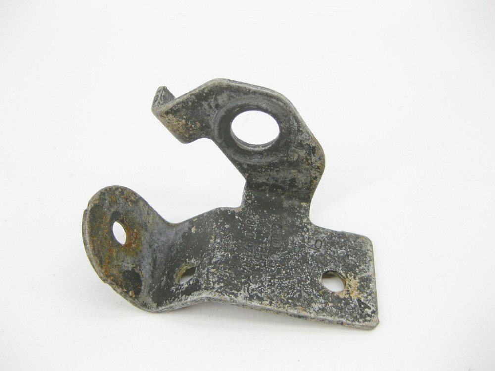 VAG  8E0971845E Кронштейн джгута проводів моторного відсіку Audi A4 A6 Seat Exeo VW Passat Skoda Superb Одесса - изображение 1