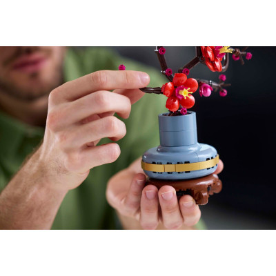 Конструктор LEGO Icons Сливовый цвет 327 деталей (10369) Винница - изображение 10