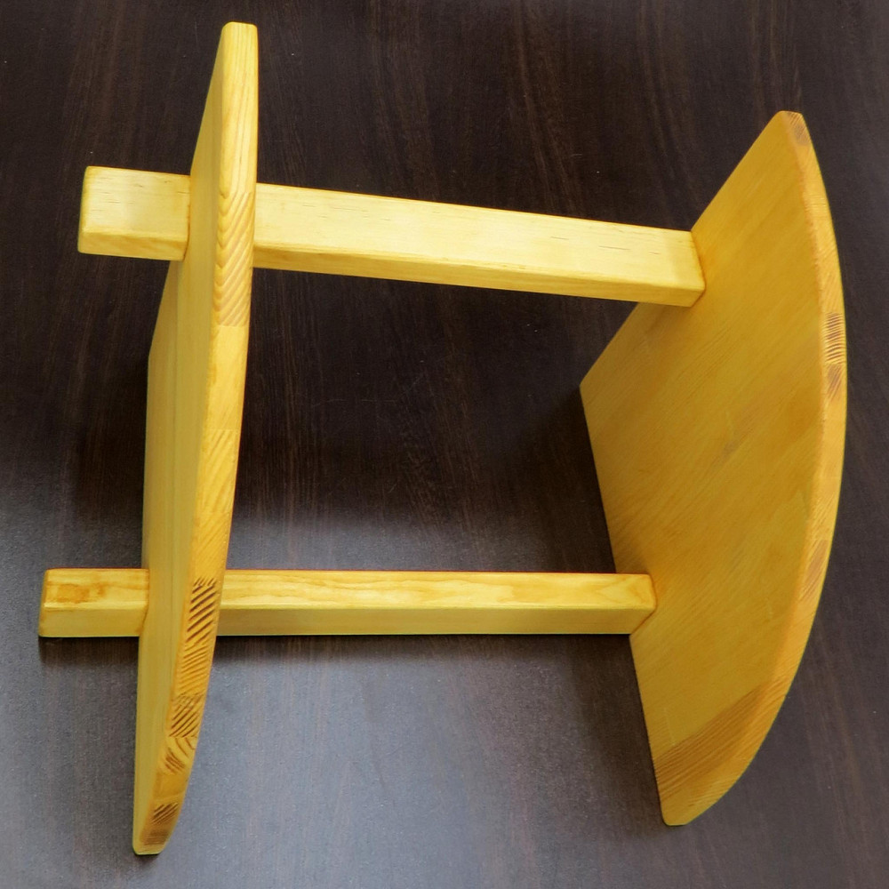 Угловая настенная полка 