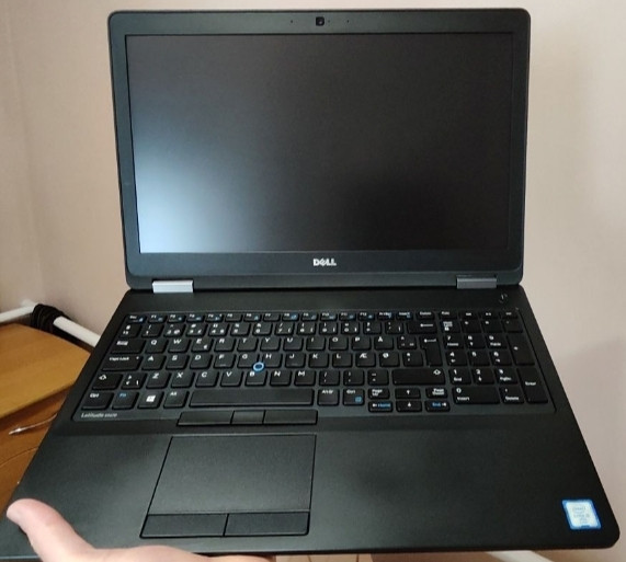 Ноутбук: DELL 5570 15.6 Full HD IPS 8/256Gb. i5-6440HD. Киев - изображение 5