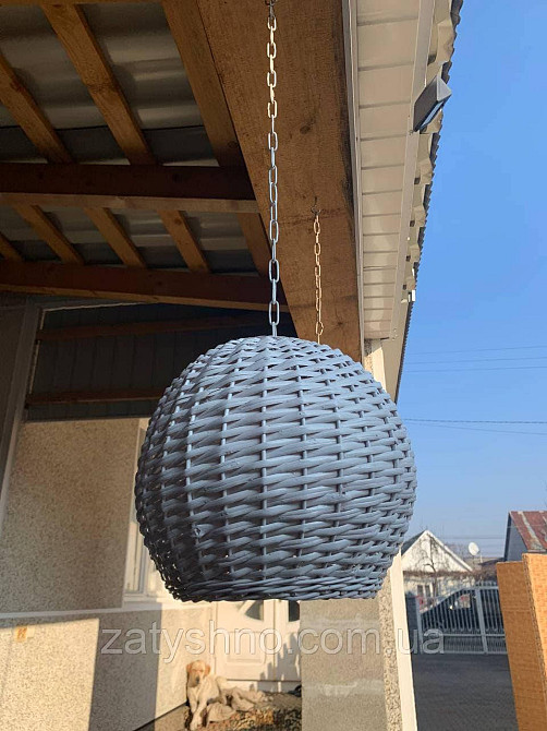Біла люстра бра з лози у формі кулі Київ - фото 4
