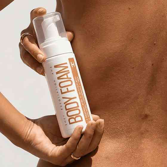 Мягкая отшелушивающая пенка с кислотами для тела Soft Exfoliation AHA Body Foam Hillary 150 мл Киев