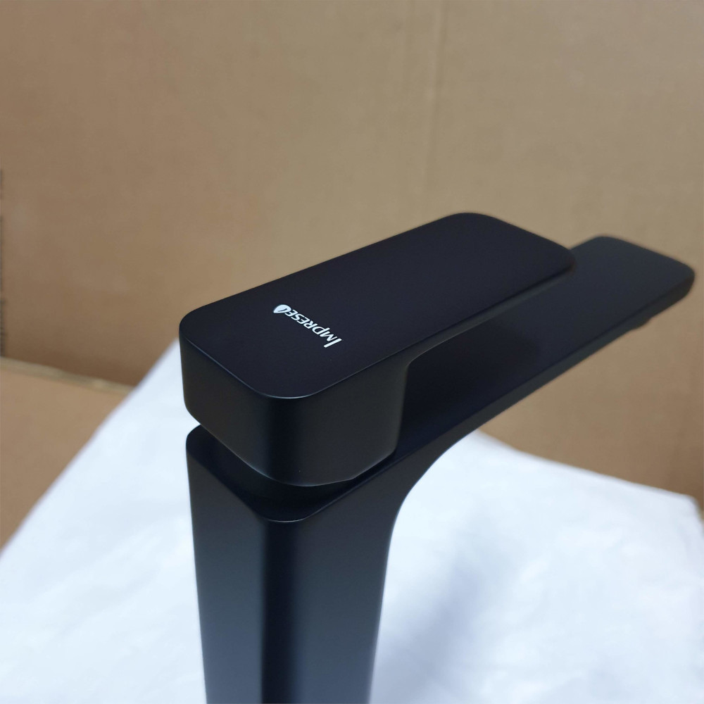 Змішувач для умивальника високий IMPRESE BILOVEC чорний матовий Київ - фото 3