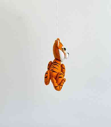 М’яка фетрова іграшка тигр ручної роботи – безпечна розвиваюча іграшка Київ