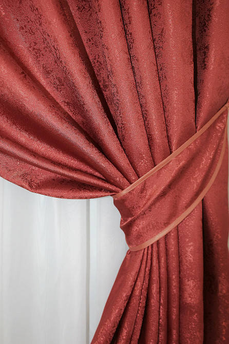 Комплект готовых штор VR-Textil Жаккард Мрамор Al1 № 1303ш Красный 100х270 см 2 шт (31-685) Киев - изображение 5