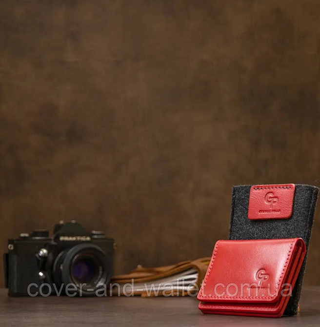 Жіноча червона обкладинка на ID паспорт та авто документи Grande Pelle Київ - фото 6