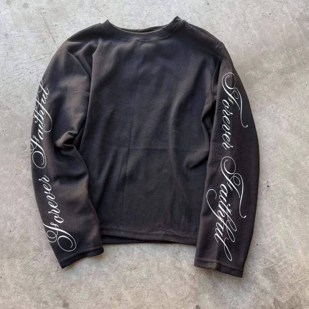 Жіночий базовий лонгслів із вишивкою на рукавах Чорний Одеса - фото 1