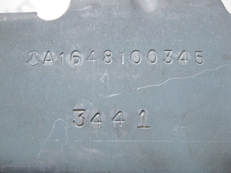 Mercedes-Benz  A1648100345 Кронштейн - опора під 2-м рядом сидінь ліворуч GL X164 Одесса - изображение 3