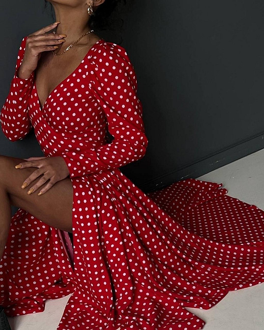 Женское стильное романтическое платье с разрезом софт Красный Одесса - изображение 8