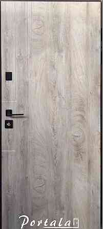 Двери квартирные, серия ТРИО, модель Неаполь 2, коробка 130 мм, полотно 100мм,3 контура уплотнения, SECUREMME. Киев