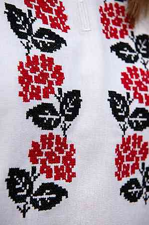 Вышиванка женская льняная, белая топ Киев