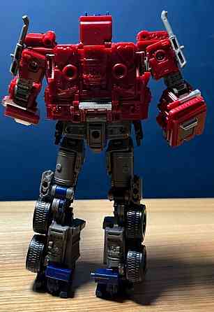 Оптімус Прайм, трансформери. Киев