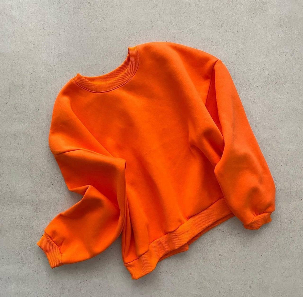 Жіночий теплий одноколірний світшот оверсайз тринитка на флісі Жовтогарячий Одеса - фото 2