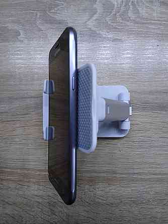 Б/У Смартфон Samsung SM-J320F/DS (Galaxy J3 2016) 2 SIM, 5