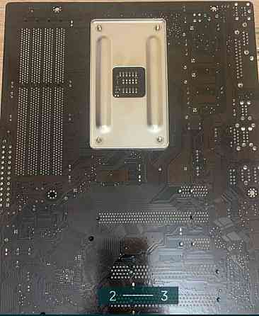 Материнська плата: ASUS M4N68T V2 Київ