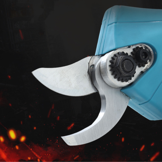 Акумуляторний секатор + 2 АКБ,в кейсі SBR Київ