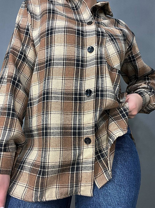 Сорочка жіноча Ariadna 2433 оверсайз подовжена картата тонка фланель в клітинку на гудзиках one size, коричневий, one size Київ - фото 2