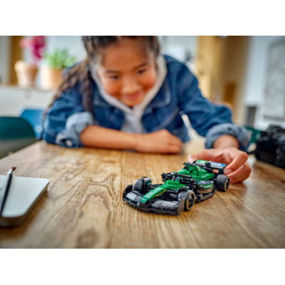 Конструктор LEGO Speed Champions Автомобіль для перегонів Aston Martin Aramco F1® AMR24 (77245) Вінниця - фото 2