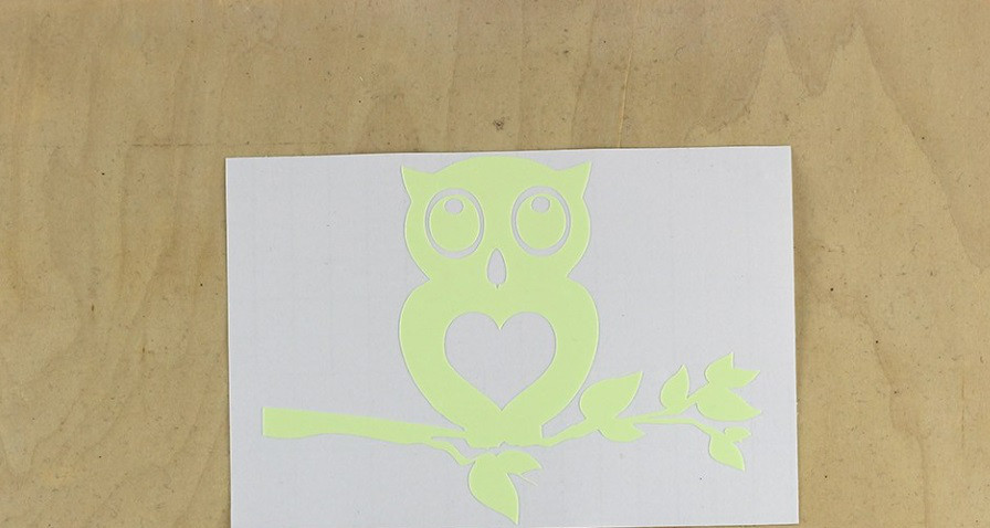 Светящаяся наклейка 