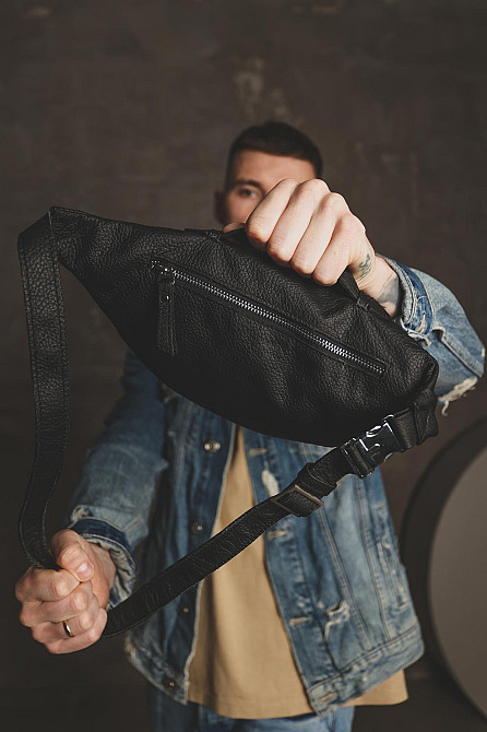 Сумка на пояс чоловіча, бананка із натуральної шкіри SKILL Dark (Чорна) Суми - фото 5