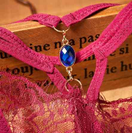 Еротичні трусики з розрізом та камінцем універсальний бордовий Київ