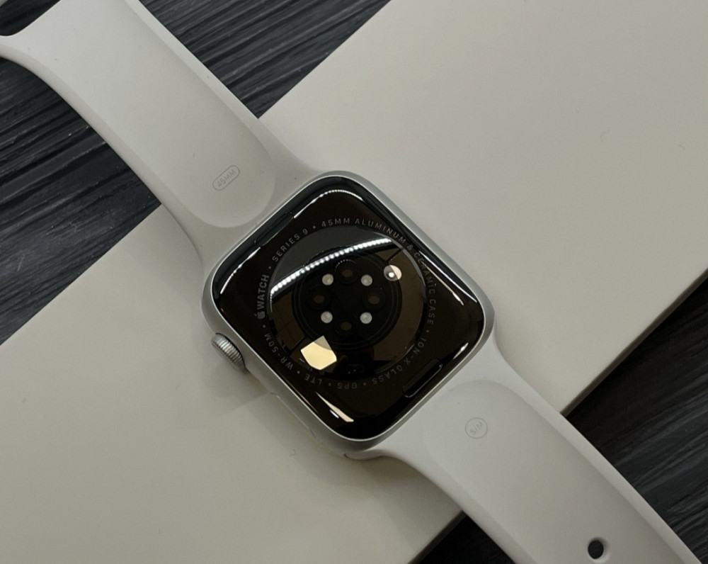 Смарт-Часи Apple Watch Series 9 45 mm Silver LTE Київ - фото 1